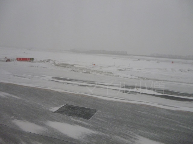新千歳空港の雪景色